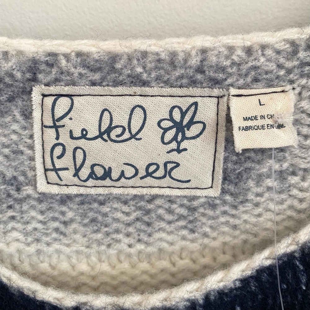 NWT. Field Flower - Ivory and Black Knit Sweater size L. - Picture 4 of 6